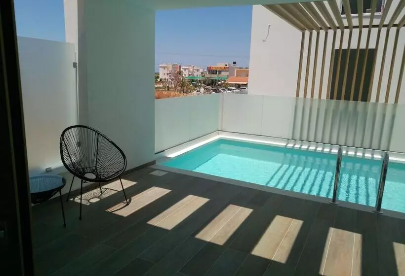 Meropi Hotel & Apartments