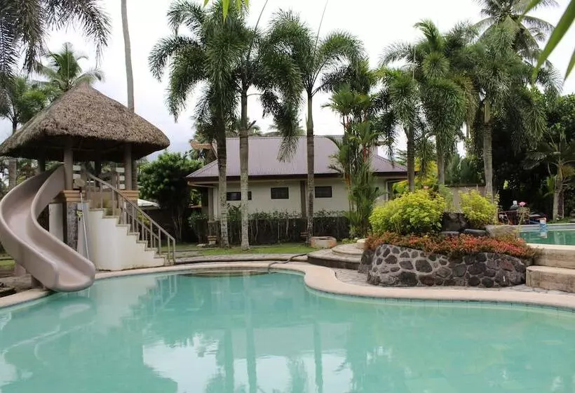 Casa Basilisa Hotel & Resort