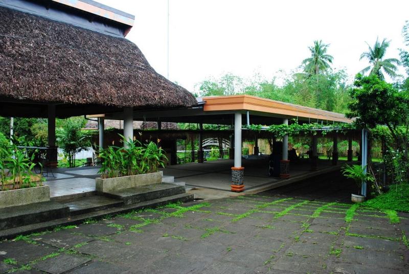 Casa Basilisa Hotel & Resort