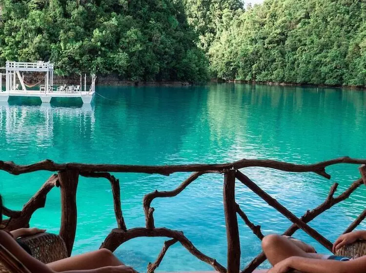 Hotelli Club Tara Island Resort