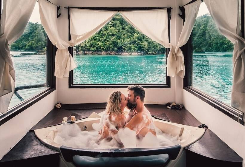 Szálloda Club Tara Island Resort