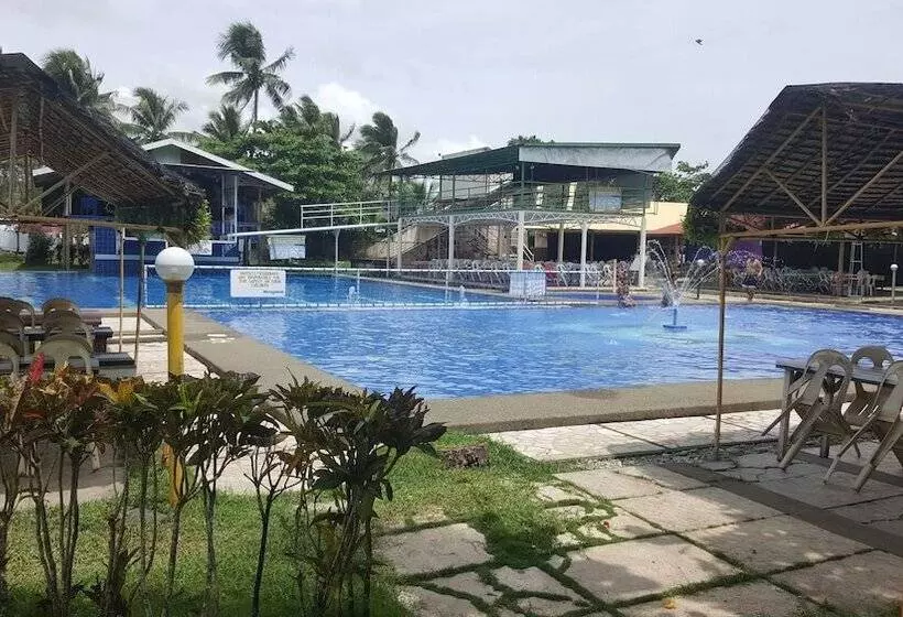 هتل Fiesta Resort