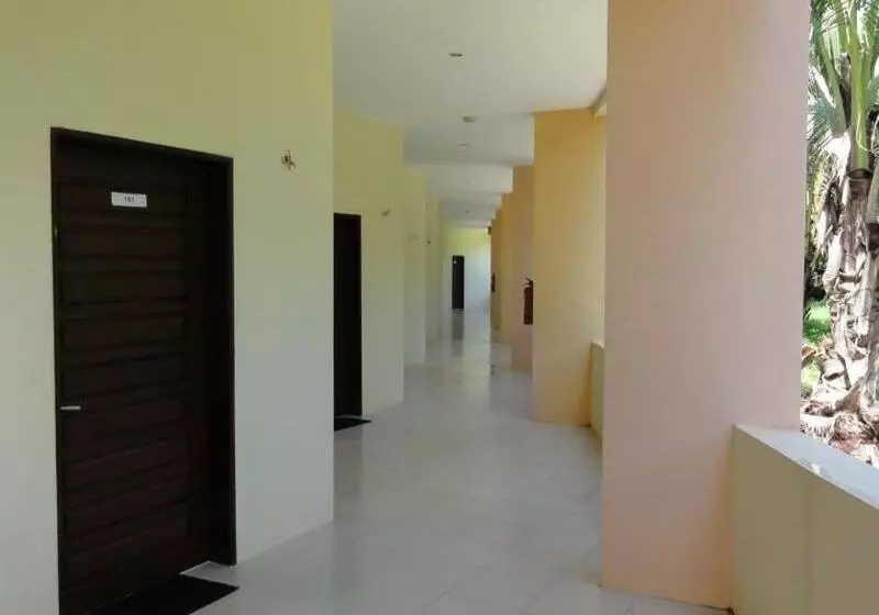 هتل Fiesta Resort