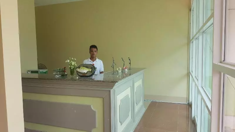 هتل Fiesta Resort