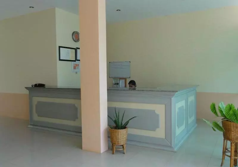 هتل Fiesta Resort