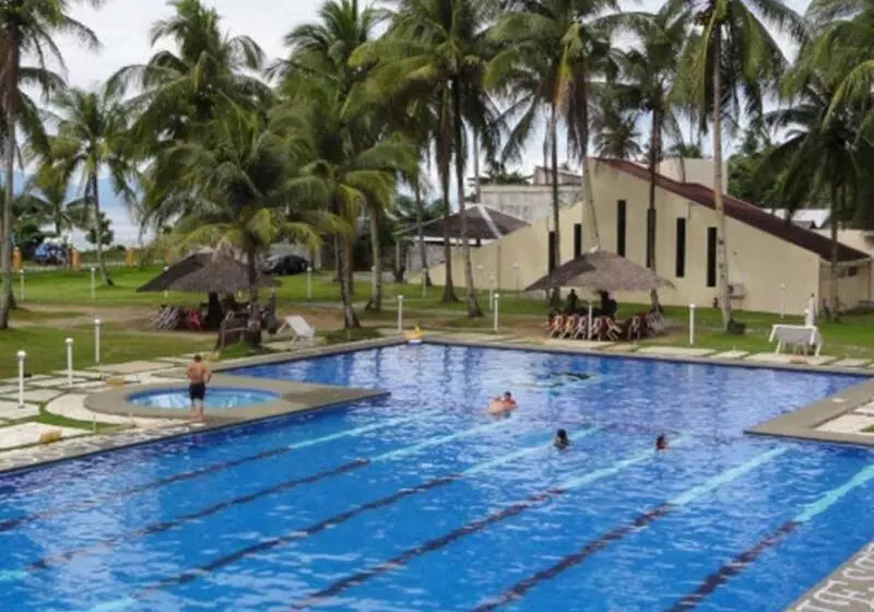 هتل Fiesta Resort