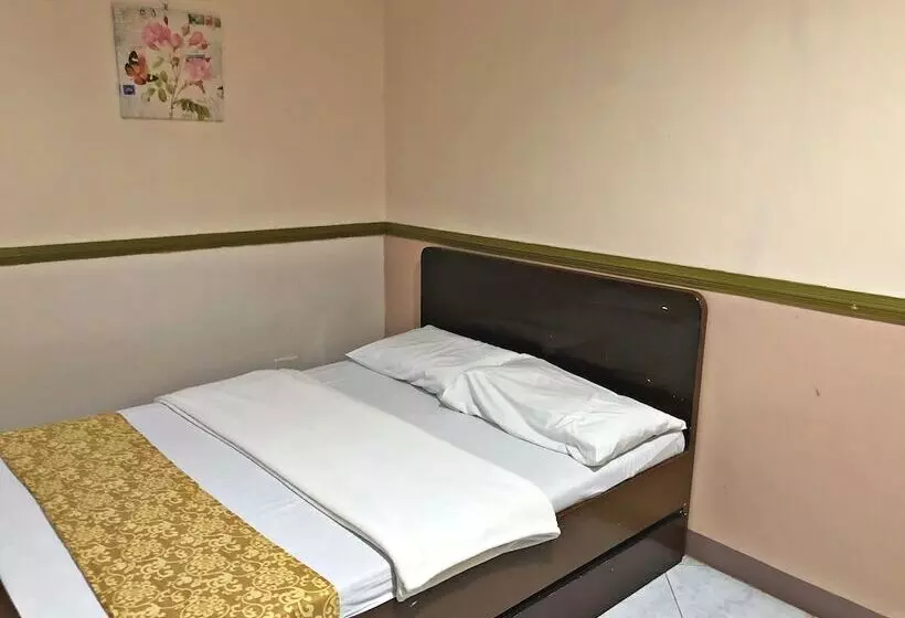 Hotelli Tabaco Gardenia