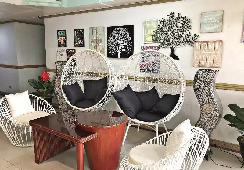 Hotelli Tabaco Gardenia