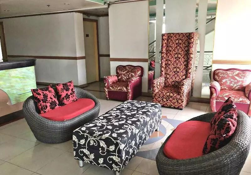 Hotelli Tabaco Gardenia