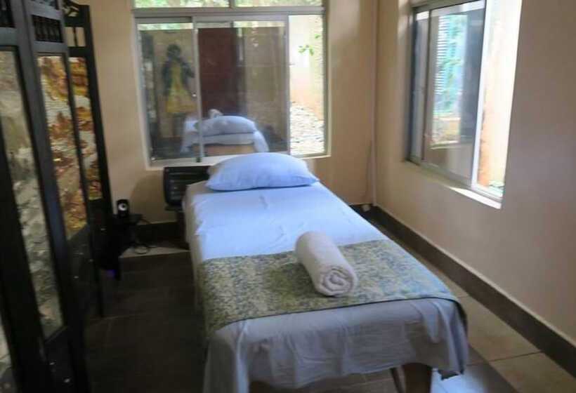 هتل Ufanisi Resort Kisii