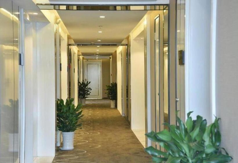 Xana Hotelle Wuhan Lingjiao Lake Wanda Plaza Branch