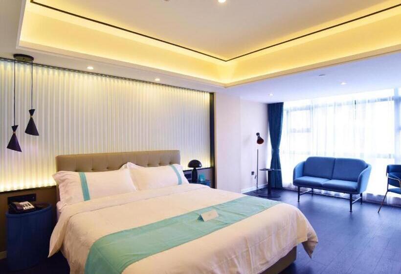 Xana Hotelle Wuhan Lingjiao Lake Wanda Plaza Branch