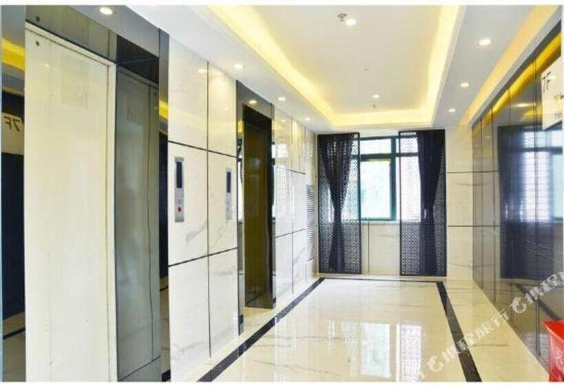 Xana Hotelle Wuhan Lingjiao Lake Wanda Plaza Branch