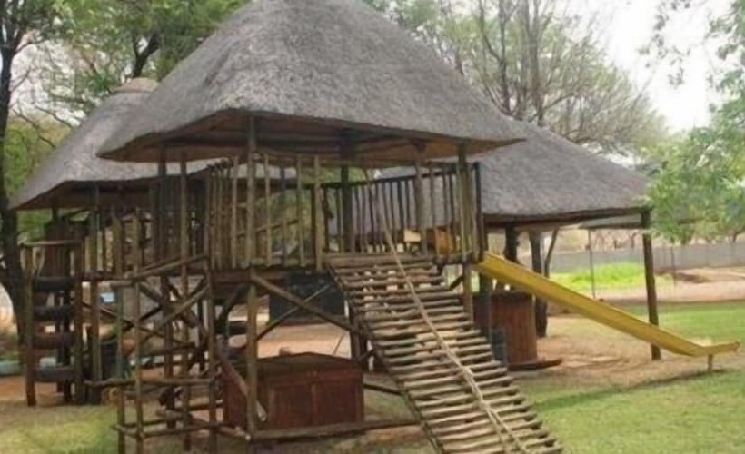 בית מלון כפרי Komma Nader Gastehuis