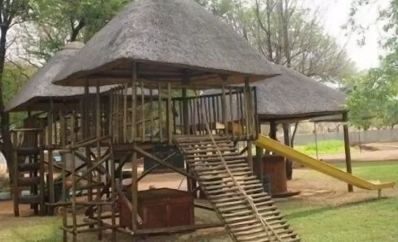 ホテル Komma Nader Gastehuis