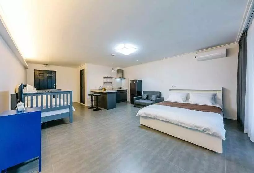 Hotelli Rabbit Star Pension