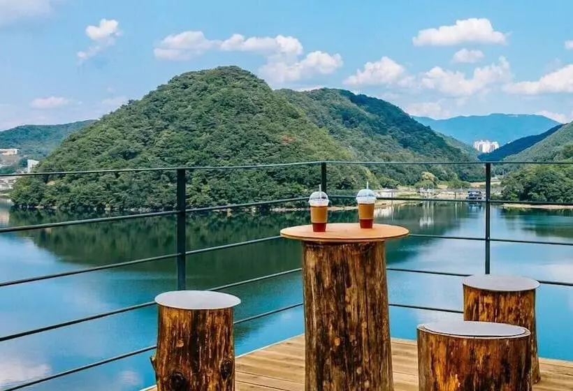 Hotelli Rabbit Star Pension