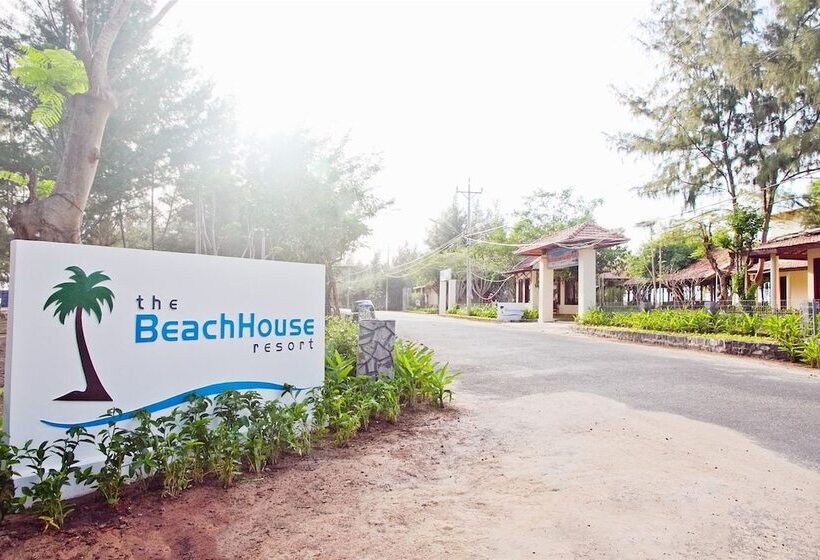 هتل The Beach House Resort