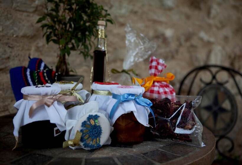 ホテル To Archontiko Guesthouse Villa