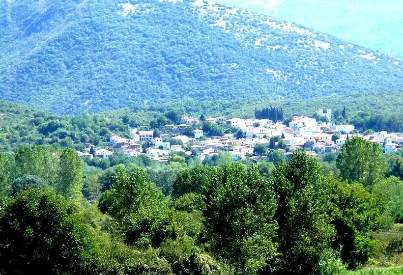 Hotelli To Archontiko Guesthouse Villa