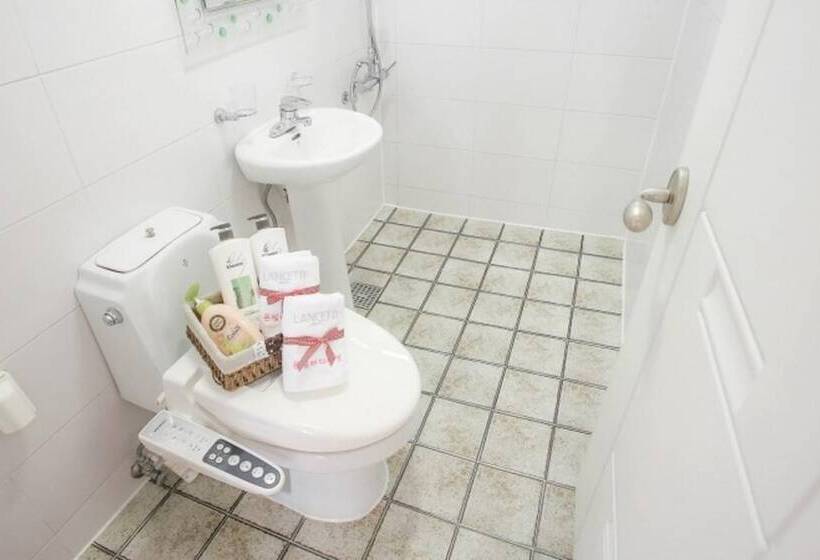 Namhae Eunbit Bada Pension