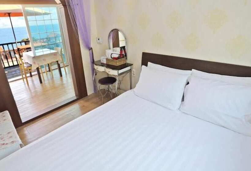 Namhae Eunbit Bada Pension