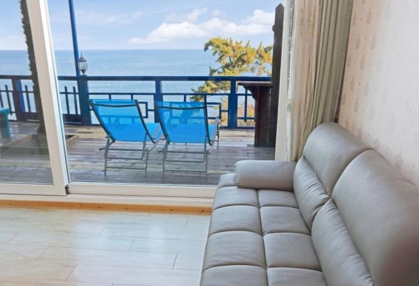 Namhae Eunbit Bada Pension