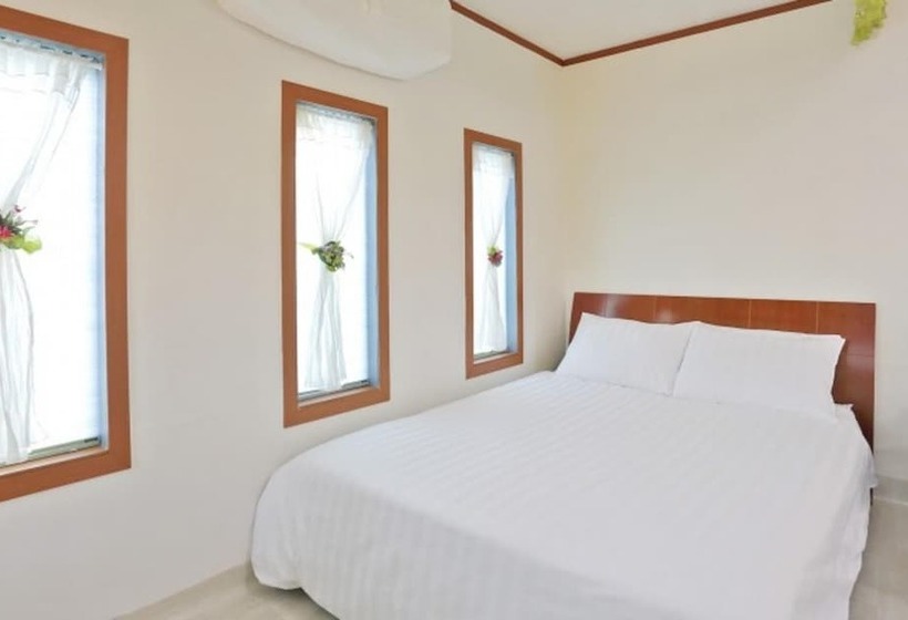 Namhae Eunbit Bada Pension