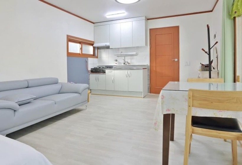 Namhae Eunbit Bada Pension