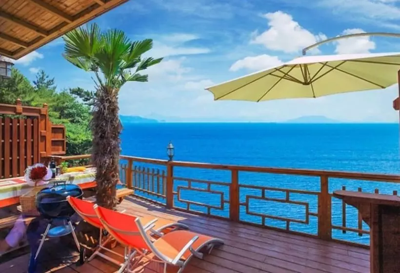 Namhae Eunbit Bada Pension
