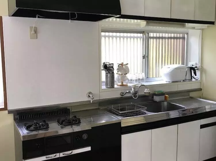 Majatalo Bonel Guest House