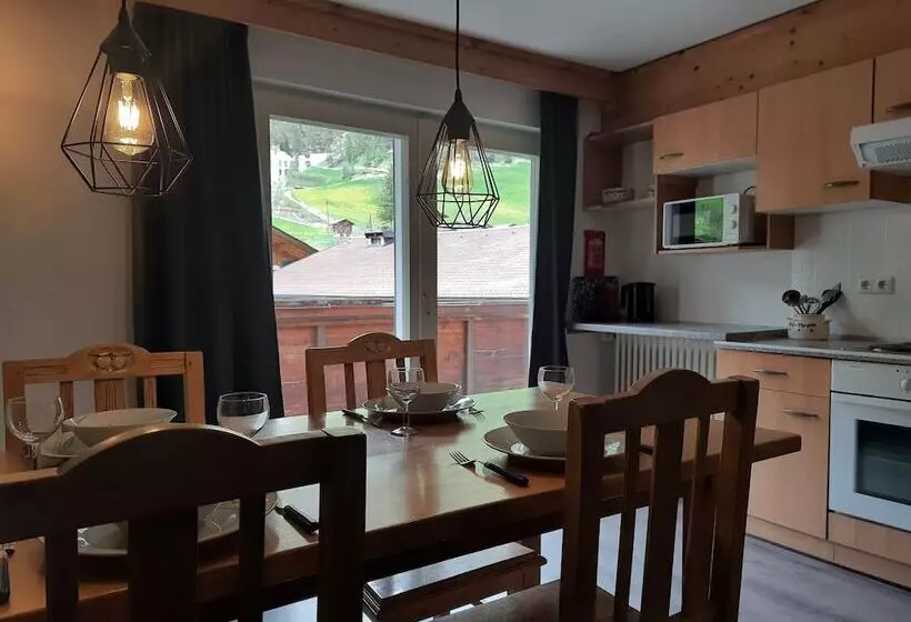 Majatalo Gästehaus Enzian