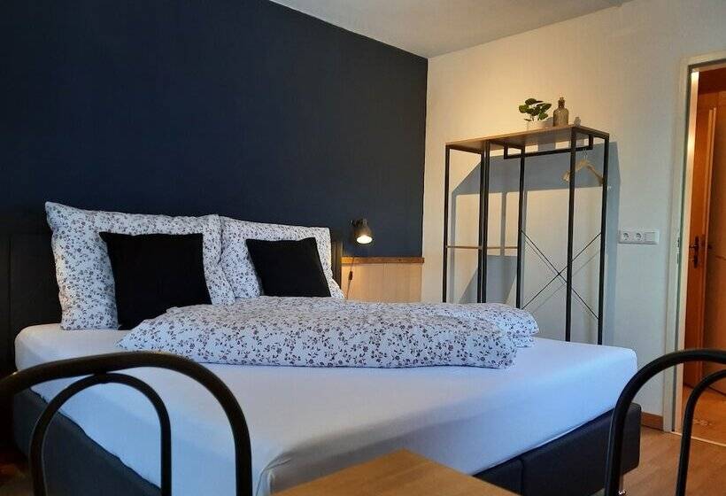 Пансион Gästehaus Enzian