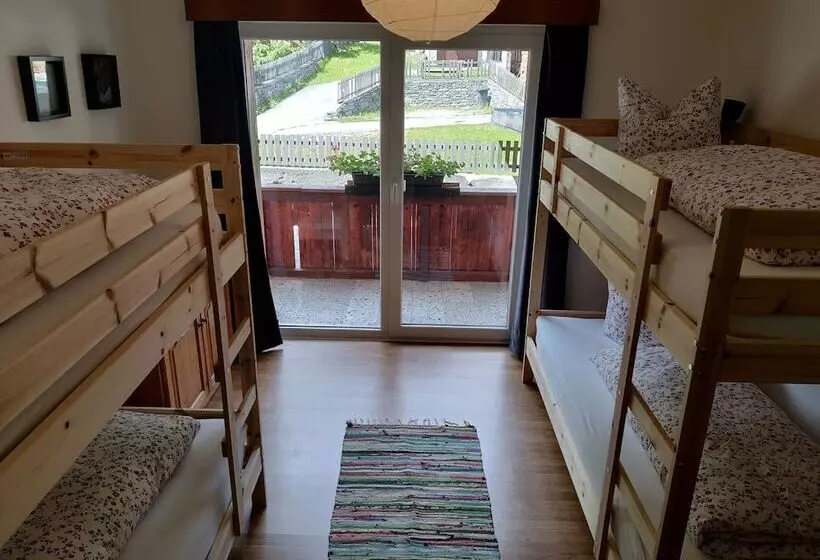 Majatalo Gästehaus Enzian