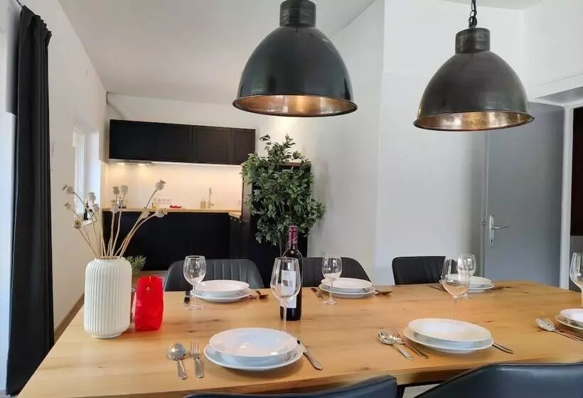 Majatalo Gästehaus Enzian