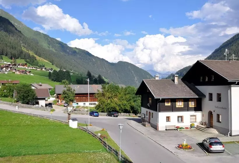 Majatalo Gästehaus Enzian