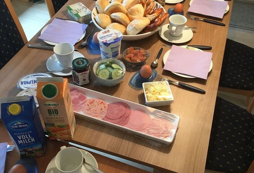 Пансион Gästehaus Enzian