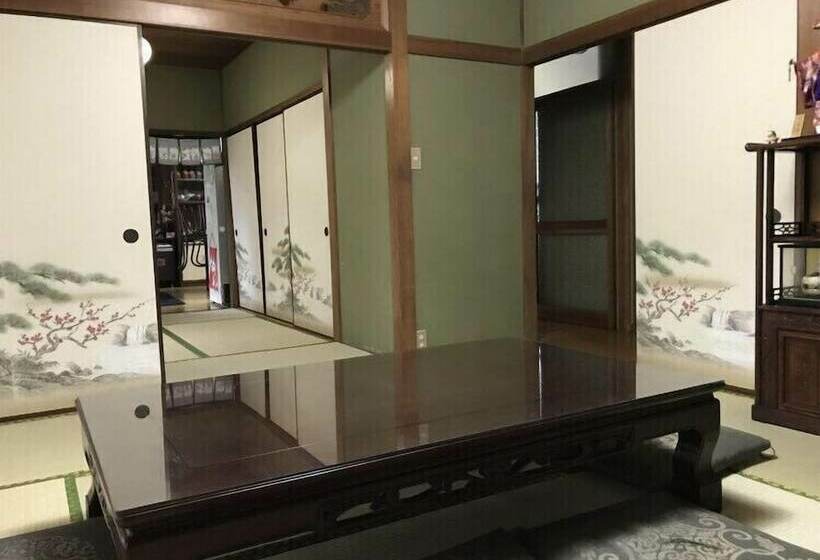 Pension (Hôtel basse catégorie) Ryu