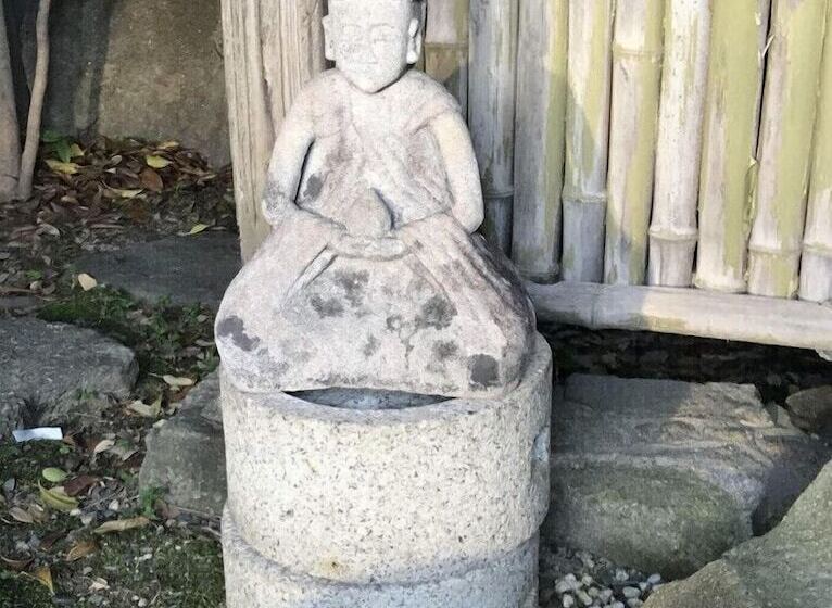 Pension (Hôtel basse catégorie) Ryu