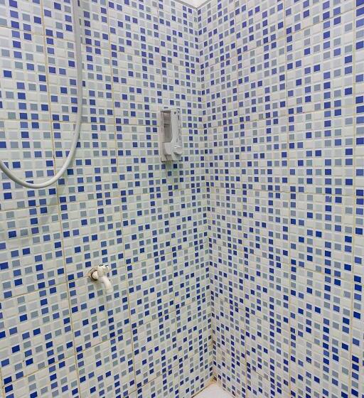 בית מלון כפרי Collection O Tunas Plaza Residence