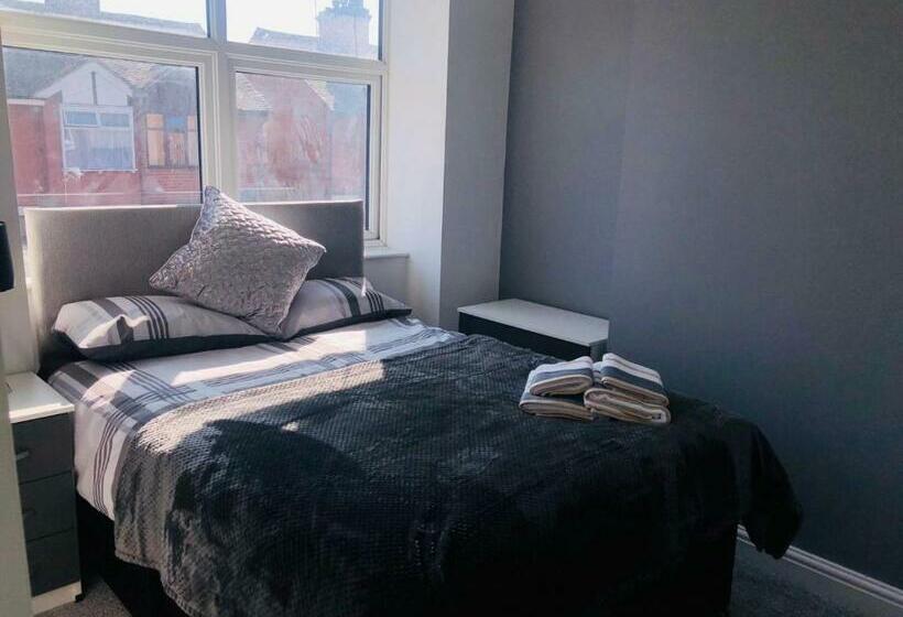 فندق Townhouse @ 29 Cotesheath Street Stoke