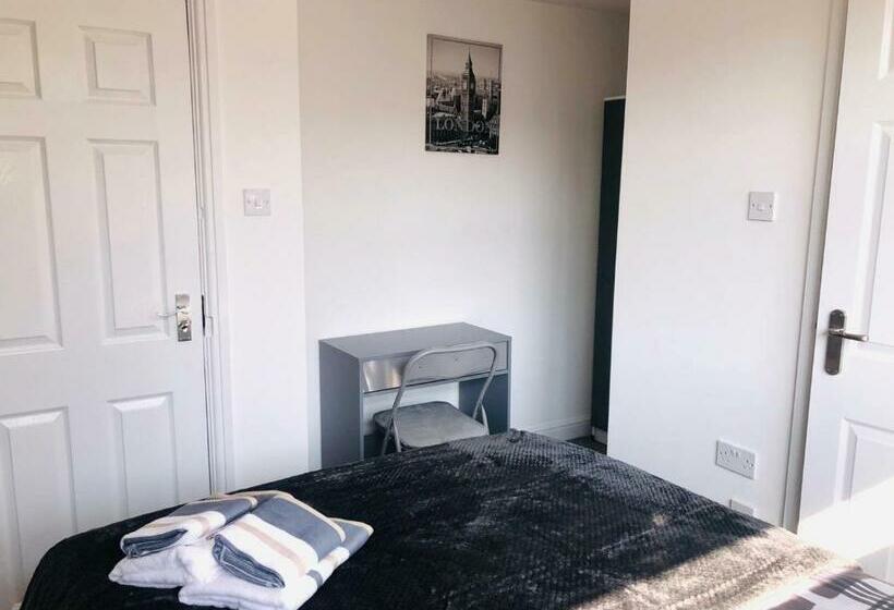 فندق Townhouse @ 29 Cotesheath Street Stoke