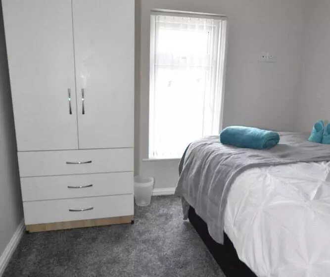 هتل Townhouse @ Penkhull New Road Stoke