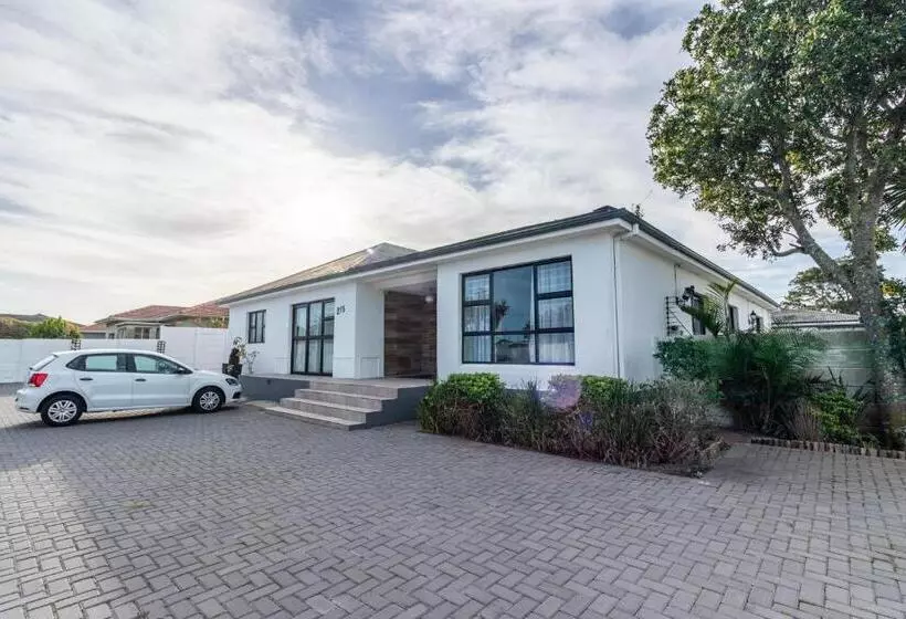 Hotelli Cashmere Suites