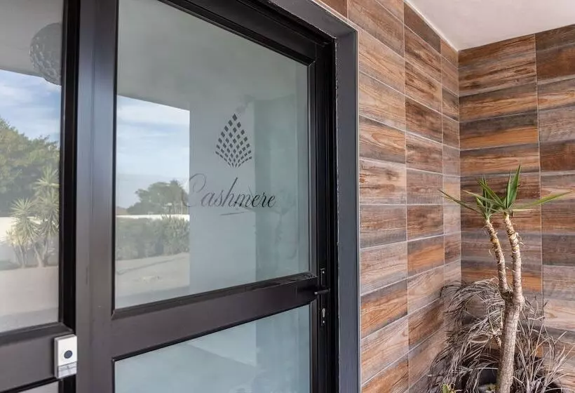 Hotelli Cashmere Suites