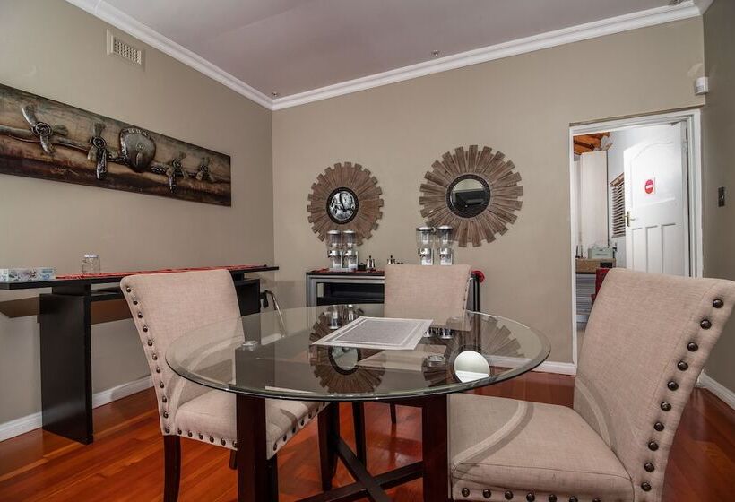 酒店 Cashmere Suites