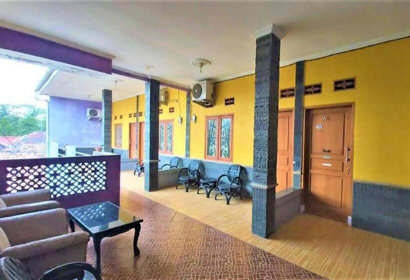 Szálloda Griya Euis Dan Aisha Syariah