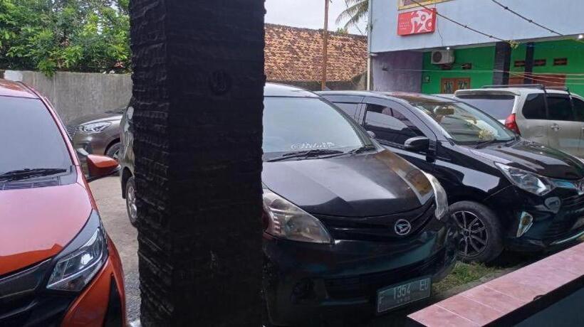 Szálloda Griya Euis Dan Aisha Syariah