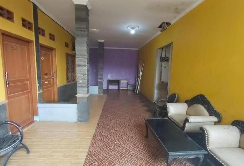 Szálloda Griya Euis Dan Aisha Syariah