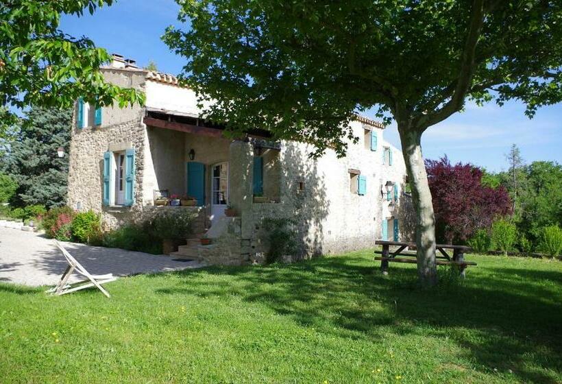 Отель Les Demeures Du Clos